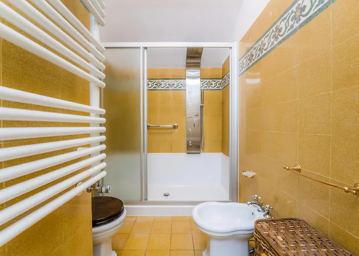 The British Corner, Cozy Loft With Garden 10 Min From Center Appartement